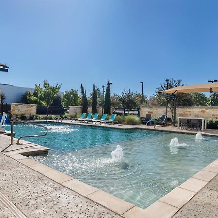 Home2 Suites By Hilton Dallas Адисън Екстериор снимка