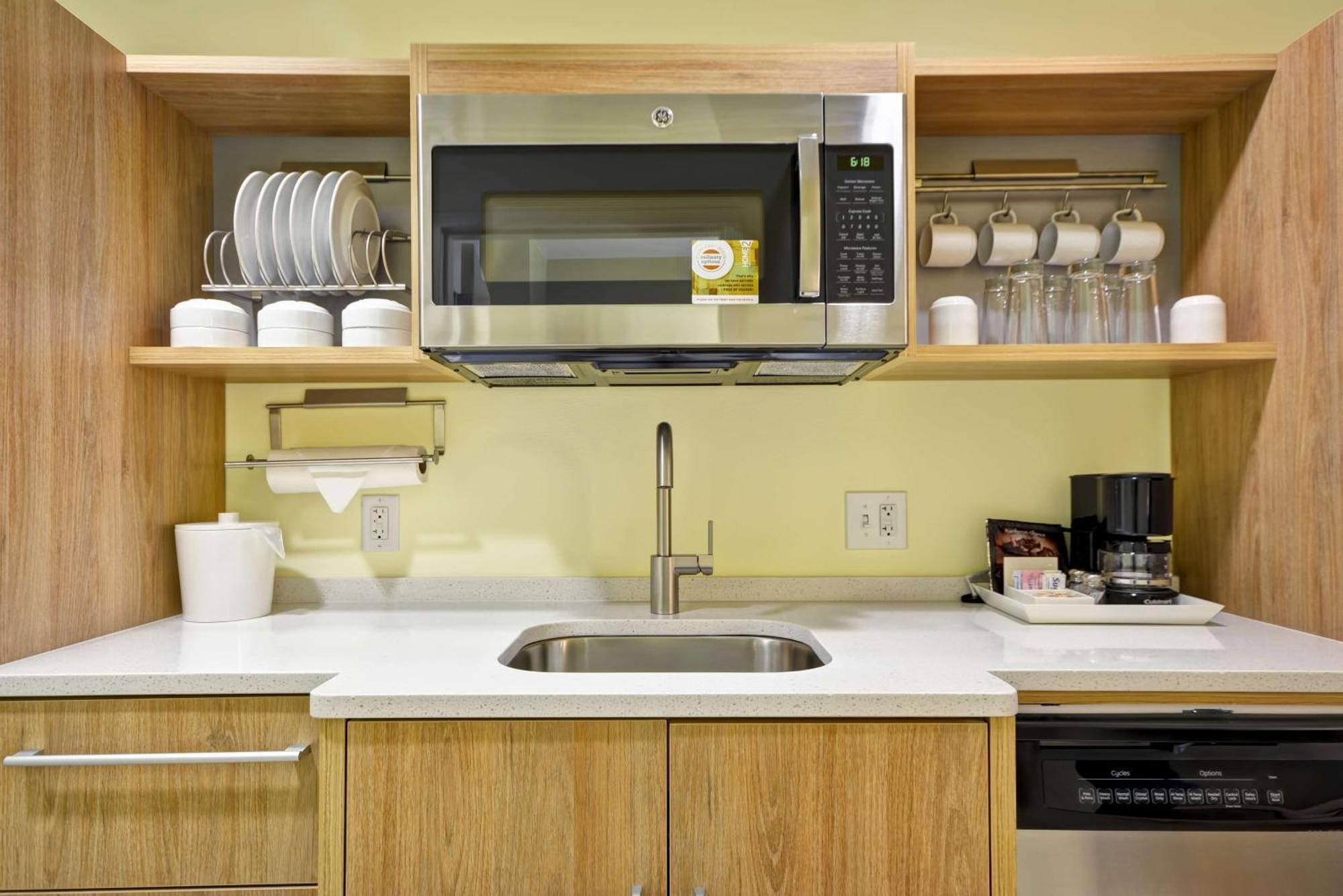 Home2 Suites By Hilton Dallas Адисън Екстериор снимка