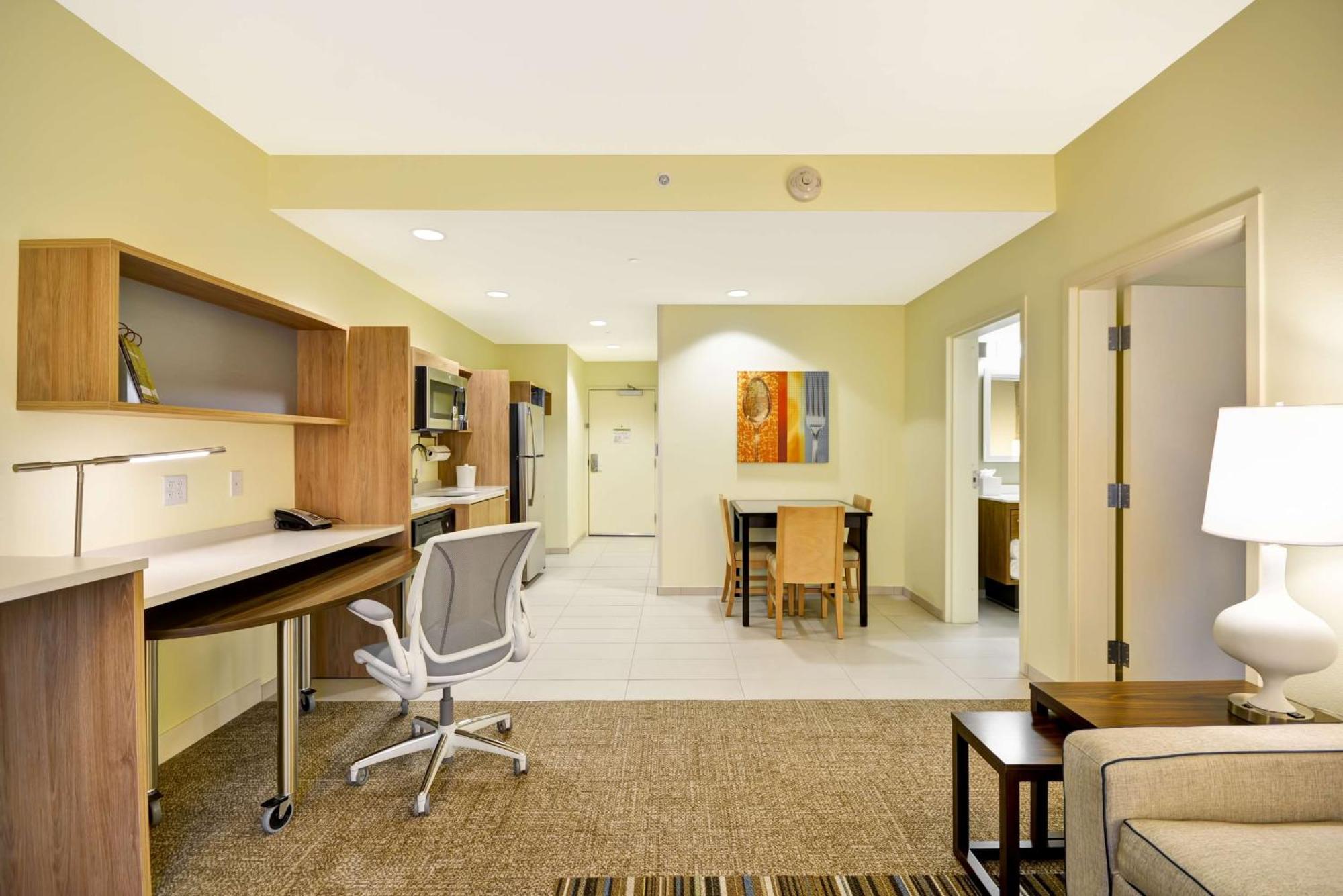 Home2 Suites By Hilton Dallas Адисън Екстериор снимка