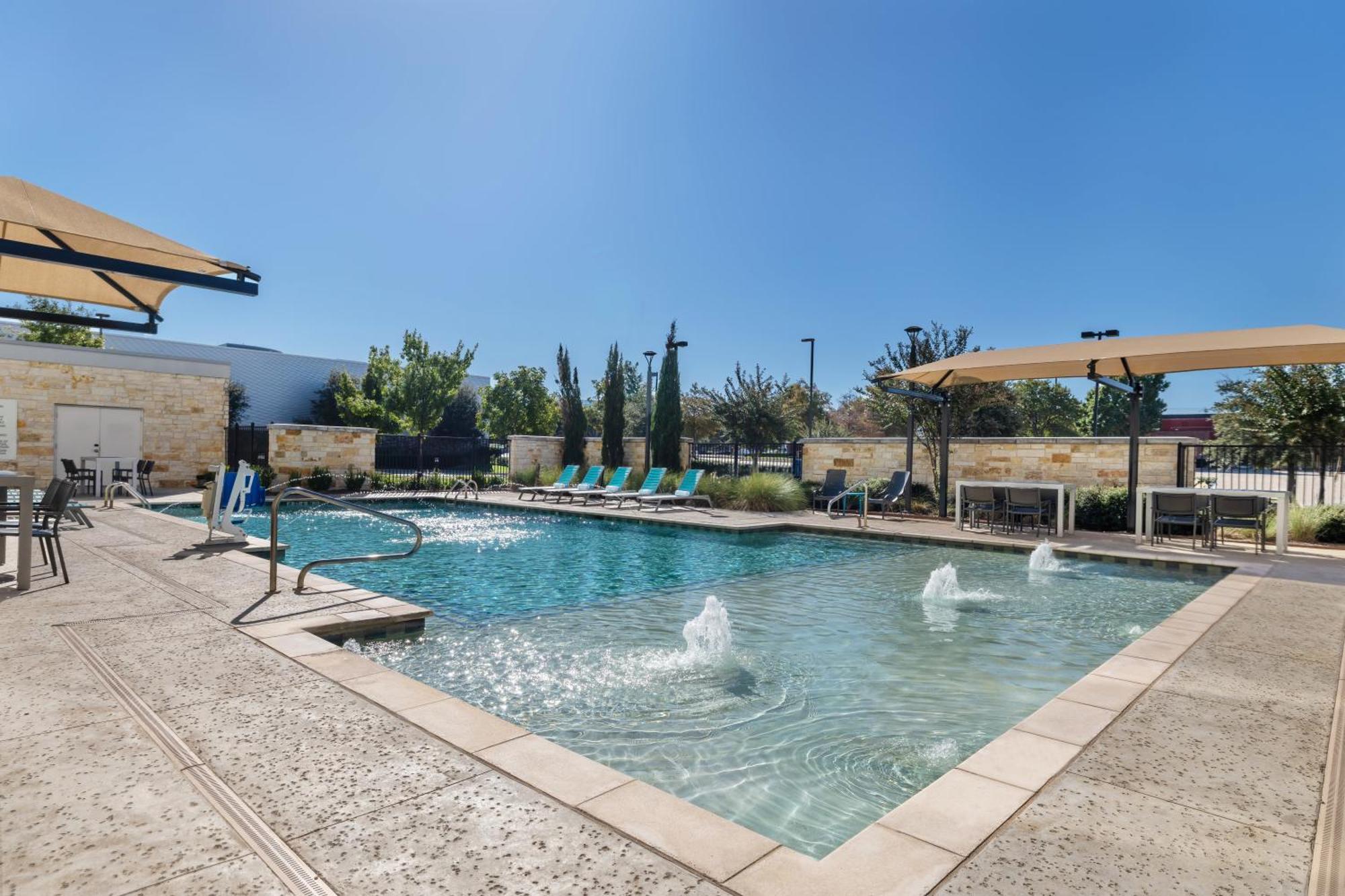 Home2 Suites By Hilton Dallas Адисън Екстериор снимка